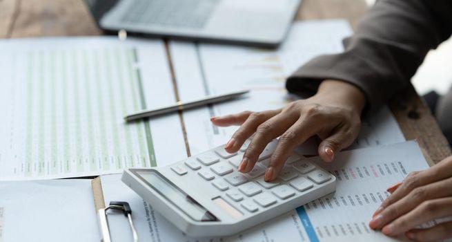 Why Did Community Health Systems (NYSE:CYH) Post a Wider Third-Quarter Loss Despite Same-Store Gains?