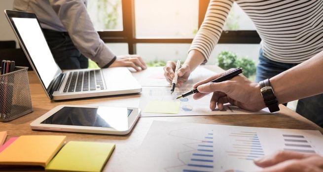 Why iHeartMedia, Inc. (IHRT) Stock Is Dropping Today: Key Catalysts and What Investors Should Know