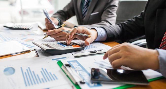 Booking Holdings (NASDAQ:BKNG) Shows 48% Upside Potential Despite Recent Market Slump