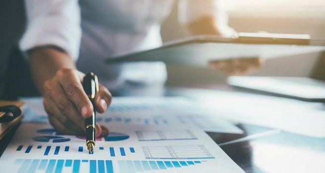 KKR Stock Outlook: Can Fee-Related Earnings Drive $1 Trillion AUM Growth?