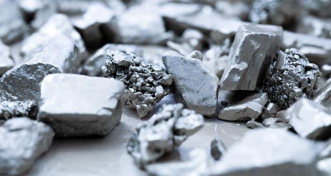 Silver Sinks More Than 5% From Post-Fed High as Hawkish Outlook Boosts Dollar