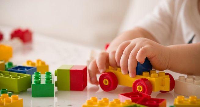 Goldman Sachs Upgrades Hasbro (NASDAQ:HAS) to “Buy,” Raises Price Target