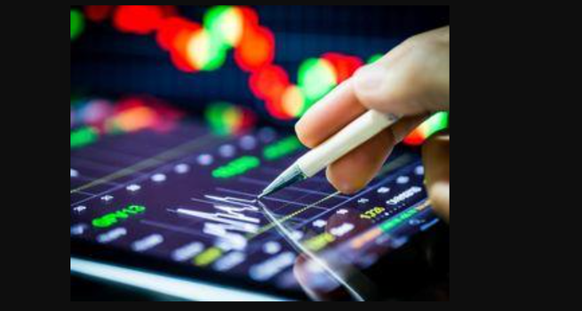 Topgolf (NYSE:MODG) Lowers 2024 Revenue, EBITDA Forecast following Q2 performance