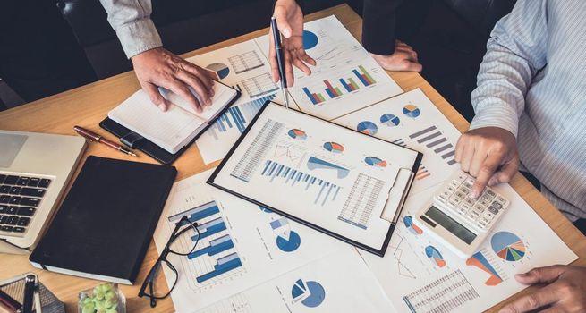 Booz Allen (NYSE:BAH) Expands Defence Tech With USD 720 Million Ultra Deal
