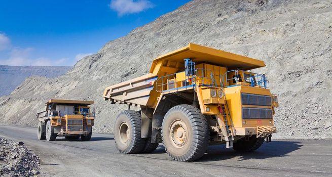 Why Santacruz Silver Mining (NASDAQ: SCZM) Stock Fell 10.14% Today as Silver Stocks Pull Back