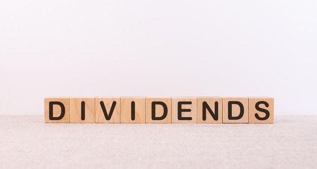 ARMOUR Residential REIT (NYSE:ARR) 17% Dividend Yield: Sustainable Monthly Income or Book-Value Risk?
