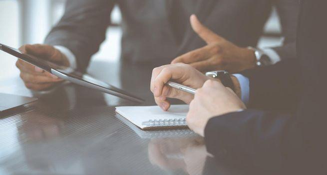 Why Did UBS Cut HubSpot (NYSE:HUBS) to Neutral on October 27?