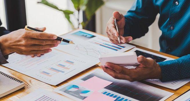 United Parcel Service (NYSE:UPS) Stock: Dividend, Financials & Outlook 2026