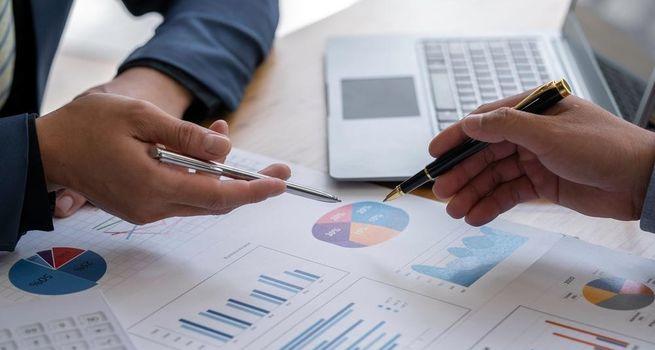 Why Did LexinFintech (NASDAQ:LX) Rise 9.46% Below USD 1.00?