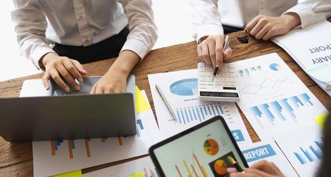 Super Micro Computer Inc's Impressive Growth Trajectory: 21.6% Five-Year Revenue CAGR Underpins 49.7% Analyst Upside