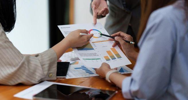 Core Payrolls in May Come in Flat, Bond Markets Reassess Rate Cut Expectations