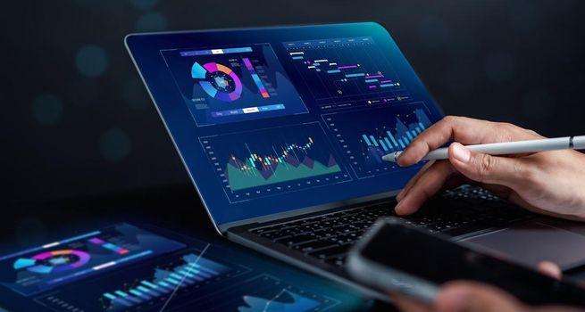 Union Pacific (NYSE:UNP) Gains Over 1.5% as Industrial Recovery and Easing Geopolitical Risk Lift Freight Sentiment
