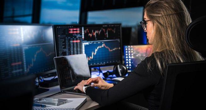 US Sector Momentum Analysis: Defensive Sectors Strengthen Leadership as Technology Breakdown Accelerates