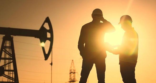 NextEra Energy (NYSE:NEE) Drifts Fractionally Higher as Lower Bond Yields Provide Modest Utility Support