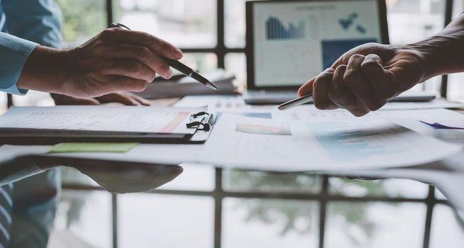 What Will Visa (NYSE:V), Robinhood (NASDAQ:HOOD), Seagate (NASDAQ:STX) and Mondelez (NASDAQ:MDLZ) Report After Tuesday's Close?