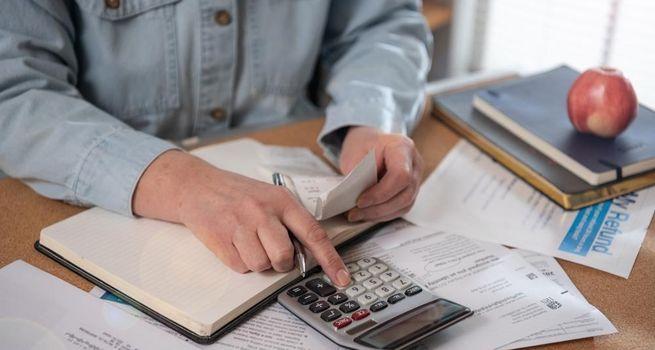 Why Is Antero Resources (NYSE:AR) Up 1.5% Before Its Oct 28 Report?