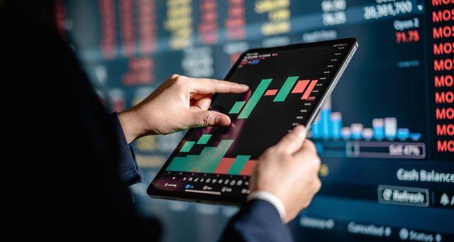 Crypto Market Resilience Tested: UAE Operations Hold Amid Middle East Conflict