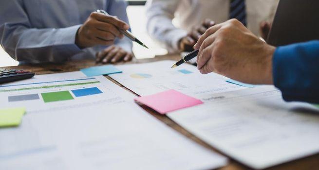 Why Is Starbucks (NASDAQ:SBUX) Reporting With EPS Near USD 0.71?