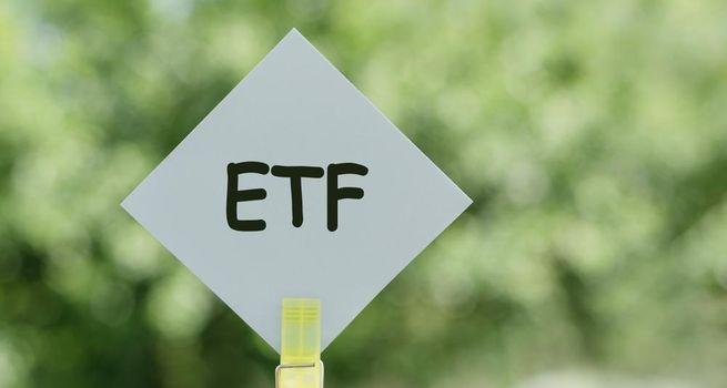 DIA ETF Analysis: SPDR Dow Jones Industrial Average ETF Trust Stays a Price Volume Leader on Blue-Chip Demand