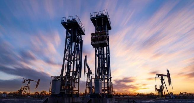 Marathon Petroleum (NYSE: MPC) Crack Spread Compression Risk Offsets Bullish Q1 Earnings Beat