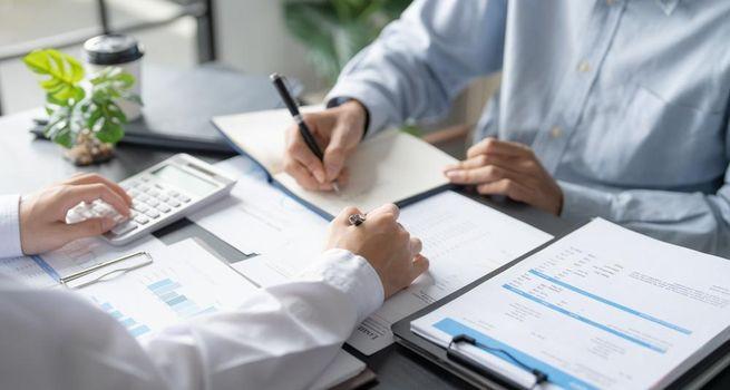 Can Nabors (NYSE:NBR) Hold Its USD 920 Million EBITDA Outlook on October 27?
