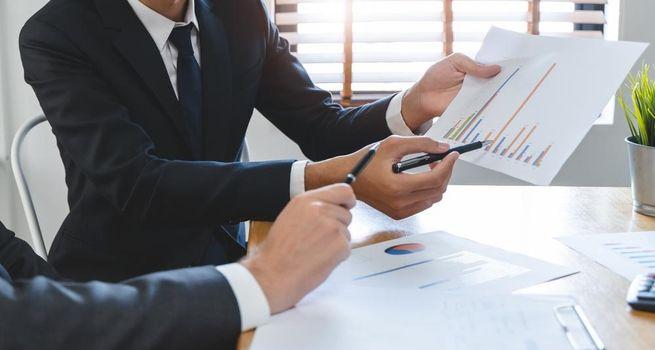 Can Itron (NASDAQ:ITRI) Land Inside Its USD 1.50 to USD 1.60 Guide on October 27?