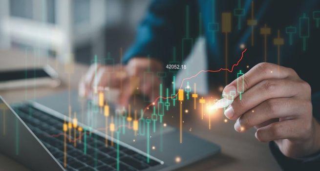 Why Is Soluna Holdings (NASDAQ:SLNH) Penny Stock Up 10% Today After the Applied Digital Deal and Debt Payoff?