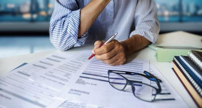 Which Fintech and Crypto-Treasury Stocks Are Moving Today? Datavault AI (NASDAQ:DVLT), ProCap Financial (NASDAQ:BRR) and More