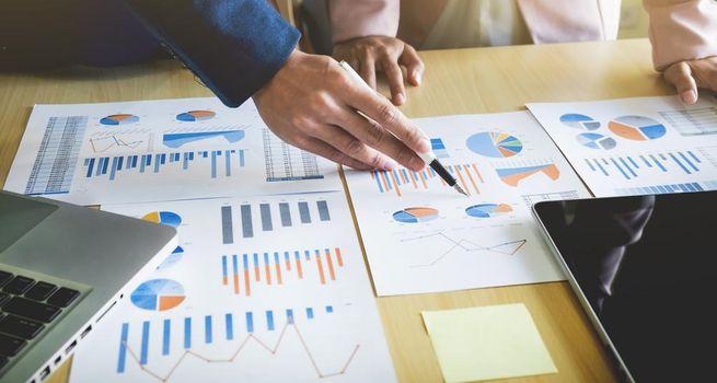 What Does AI Credit Stress Mean for CoreWeave (NASDAQ:CRWV), Oracle (NYSE:ORCL), Nvidia (NASDAQ:NVDA) and TLT (NASDAQ:TLT)?