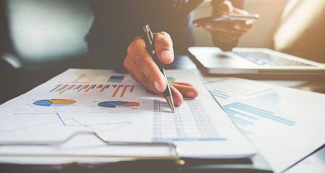 Visa (NYSE:V) Stock Outlook: Payments Volume and Cross-Border Growth Drive Steady Earnings