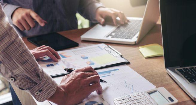 Calamos Convertible and High Income Fund (NASDAQ:CHY): Dividend Date Arrives for High-Income Investors