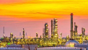 Qatar Natural Gas Plant Explosion Leaves 13 Dead and Dozens Injured, Threatening LNG Output