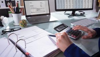 Why Brady Corporation (NYSE:BRC) Stock Tumbled 15% as CEO Transition Raised Acquisition Risk