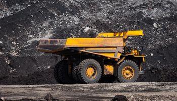 Why Equinox Gold (NYSE American: EQX) Stock Fell 6.48% Today as Gold Mining Stocks Retreat