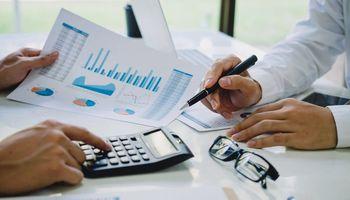 Penske Automotive Group (NYSE:PAG) Surges on Take-Private Deal Backed by Penske Corp and Mitsui