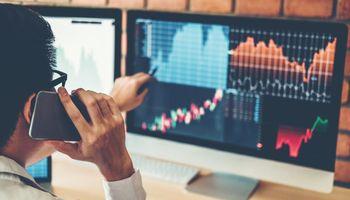 US Sector Performance Analysis: Defensive Sectors Surge as Technology Suffers Heavy Selling