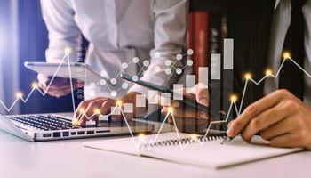 Century Aluminum Company (NASDAQ:CENX) Stock: Why This High-Beta Aluminum Play Could Make Big Moves
