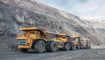 Why Highlander Silver (NASDAQ: HSLV) Stock Dropped 4.42% Today Amid Broader Silver Miner Weakness