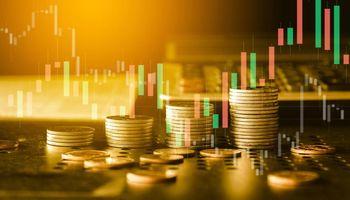 Platinum Slides More Than 4% as Hawkish Fed Outlook Triggers Precious Metals Selloff
