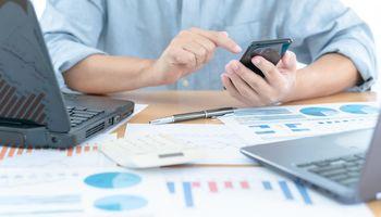 Why First Watch Restaurant (NASDAQ:FWRG) Stock Is Up 7% Today
