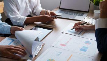 JX Luxventure Group (NASDAQ:JXG) Jumps 8.38% as thin-float trading powers a luxury travel surge