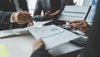 Atour Lifestyle Holdings (NASDAQ:ATAT): Atour Lifestyle Shares Retreat With No Fresh Announcement From the Hotel Operator