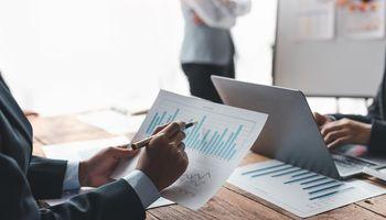 Molson Coors (NYSE:TAP) Dividend Yield Could Make This Beer Giant an Income Stock to Watch