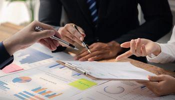 Why Is Applied Digital (NASDAQ:APLD) Stock Near 52-Week Low?
