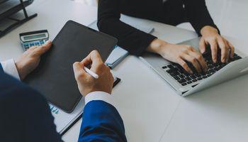 Galaxy Digital (NASDAQ:GLXY) Slips in Premarket Trading as Crypto Stocks Retreat With Bitcoin