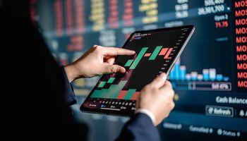 US Sector Momentum Analysis: The Defensive Leadership Coronation and the Dual-Engine Barbell