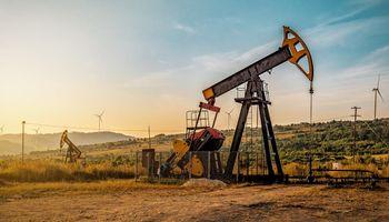 Murphy USA (NYSE: MUSA) Falls as Iran Peace Deal Erodes Elevated Fuel Margin That Drove 36% Rally