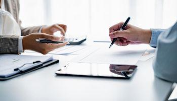 Why Veralto (NYSE:VLTO) Is Climbing Pre-Market as It Beats and Lifts Its Full-Year Profit Outlook