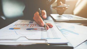 VeriSign, (NASDAQ: VRSN) Holds Steady After Post-Earnings Selloff Tests Defensive Appeal