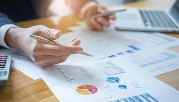 ASML Stock: Chipmaking Monopoly Anchors Semiconductor Supply Chain in AI Boom